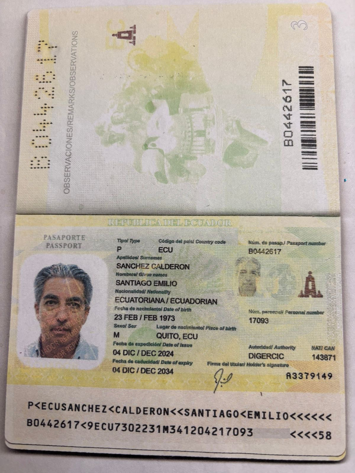 Ejemplo de credencial